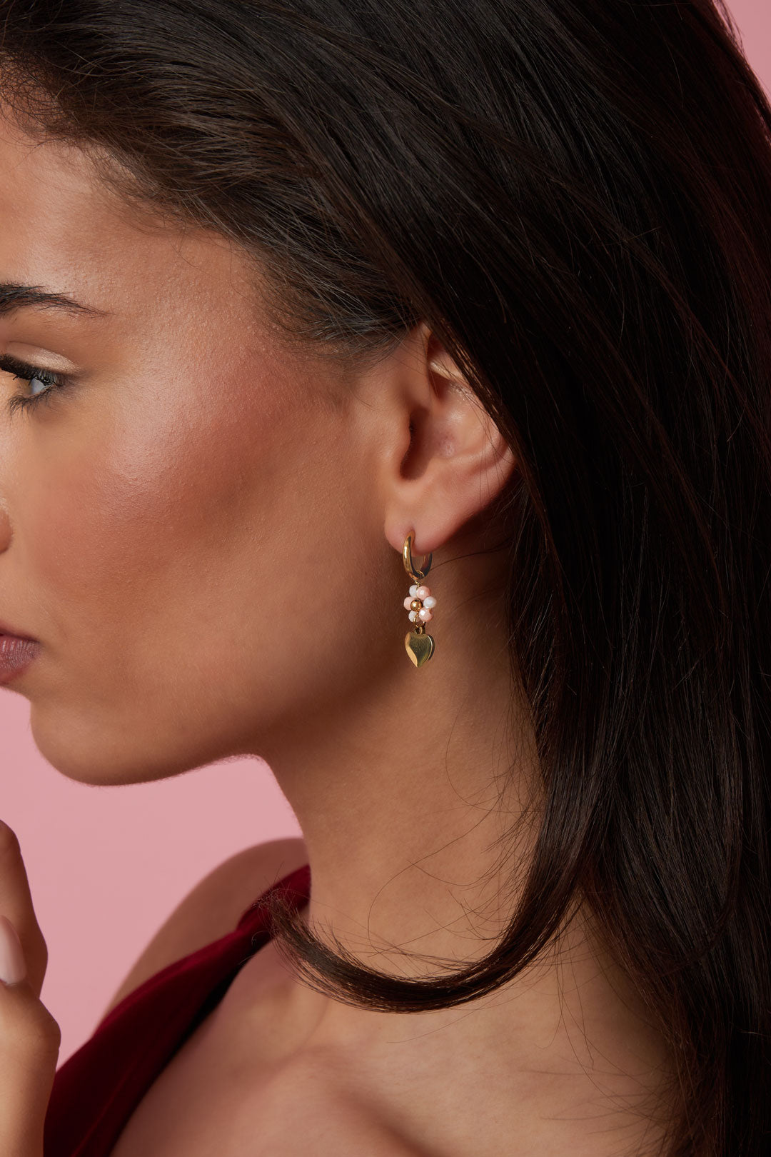 Oorringen met hart aan kralen bloem