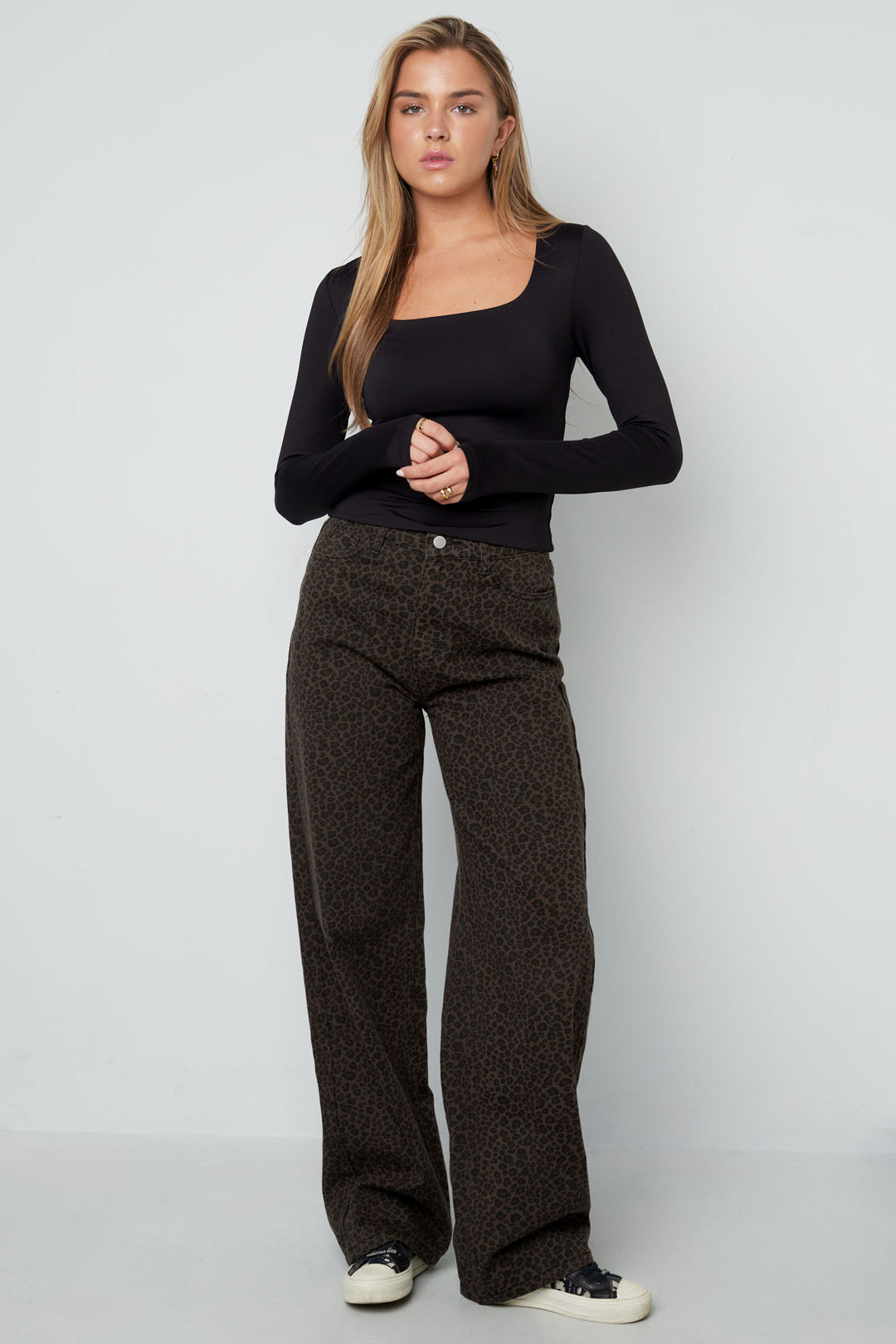 Knitted Nylon Women's Long Sleeve Top Basic Solid Color